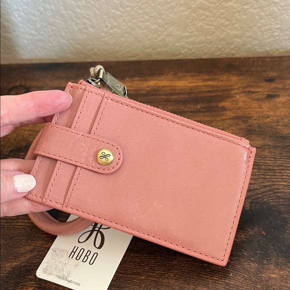 Hobo Ring Credit Card Wristlet, rose leather - Picture 5 of 7
